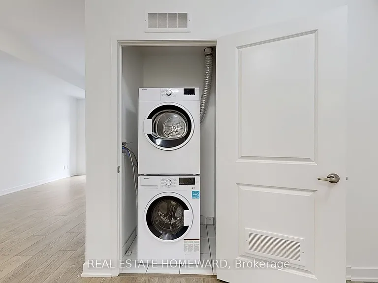 543 Richmond St W #208 — Photo 18