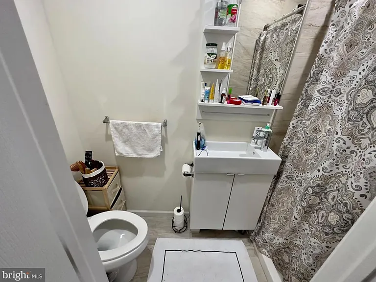Unit Photo