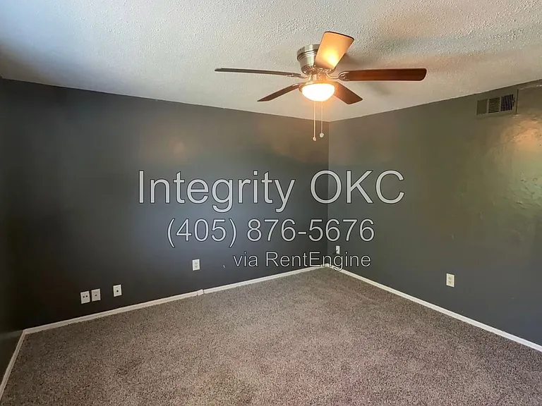 2614 Elwood Dr — Photo 28