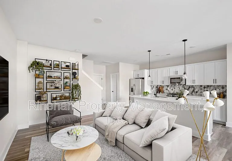 380 Ginsberg Rd — Photo 3