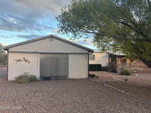 3rd image of 128 Evergreen Ln