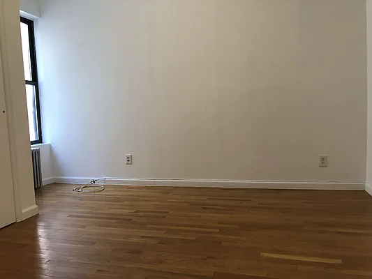 Rented by Michael Palmieri, LREB | media 24