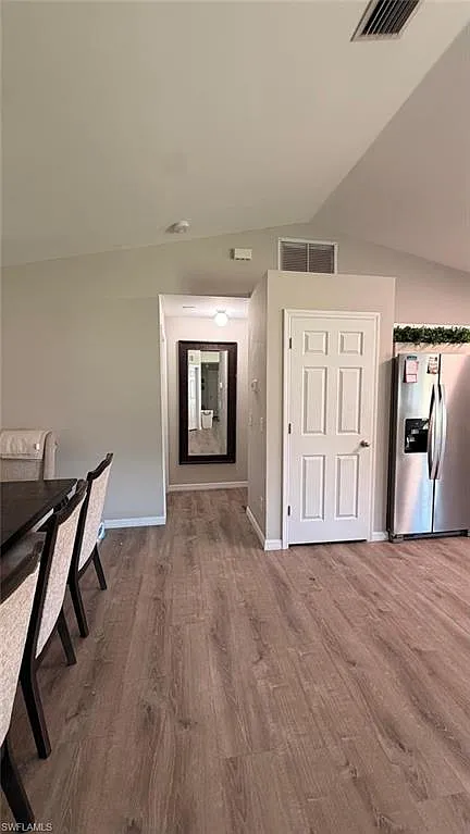 4 bed, 2.0 bath, 1577 sqft, $2,200 — Photo 4