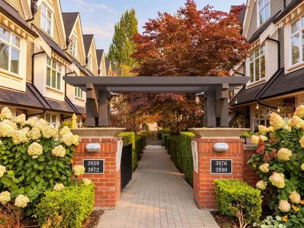 3882 Welwyn St, Vancouver, BC V5N 3Y9