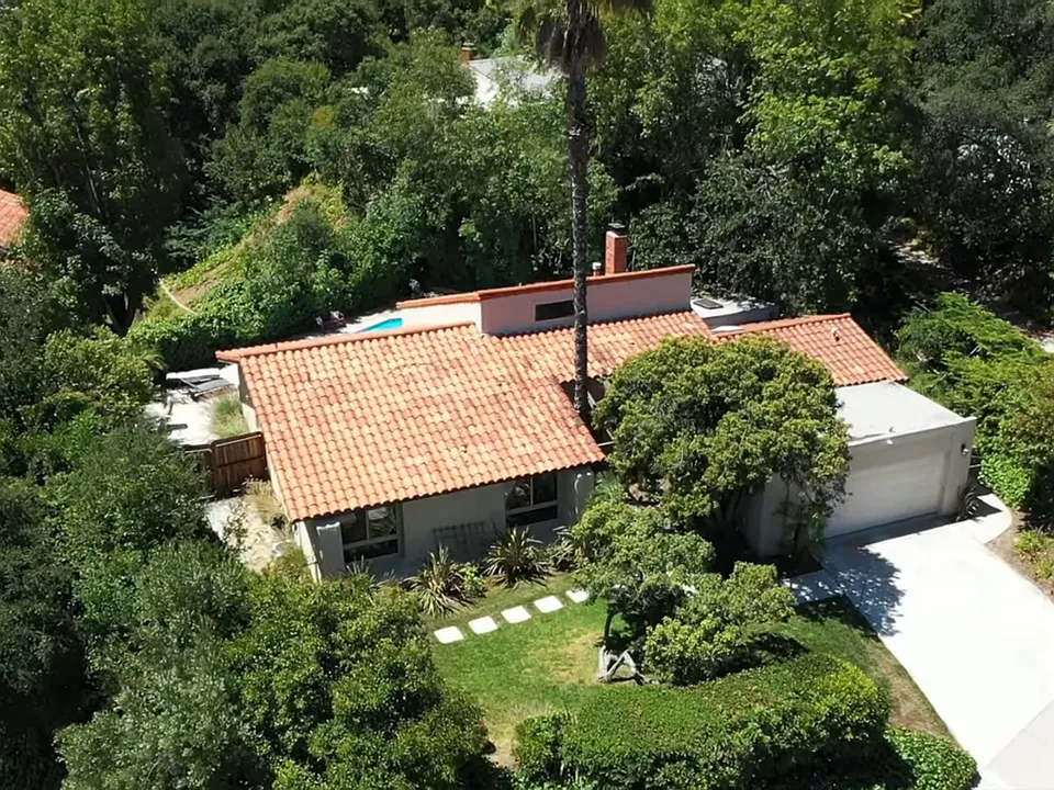 2292 Hillsbury Rd