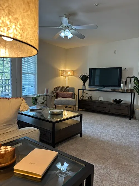 The Pointe at Robinhood Village