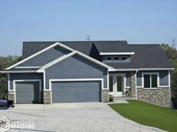 7975 Coolidge St, Norwalk, IA 50211