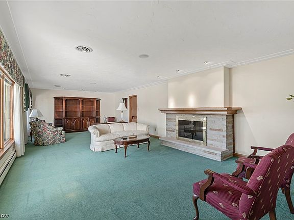 3rd image of 5690 Cherrywood Dr