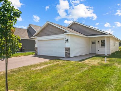 712 Cherrywood Ln NE, Isanti, MN, 55040