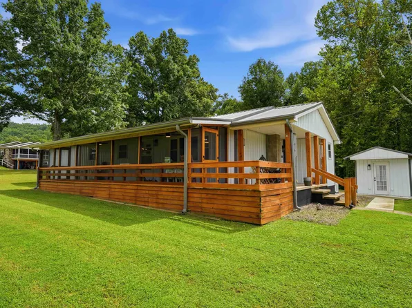 3564 Centerville Rd, Prichard, WV 25555