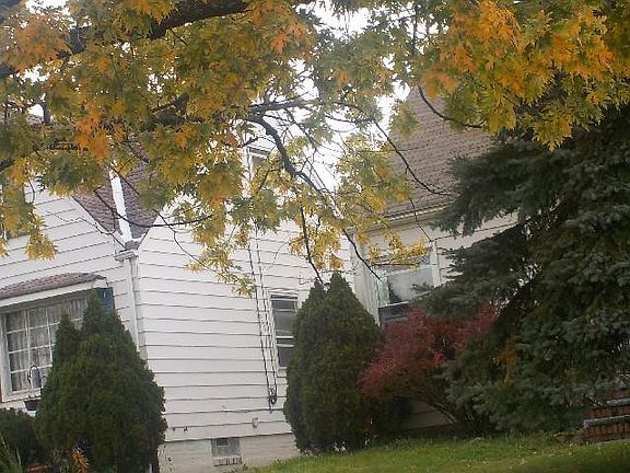 3rd image of 20515 Gardenview Dr