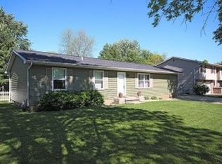 313 Cheryl Dr, Mount Zion, IL