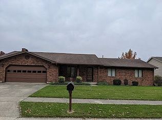 1902 Barnsbury Ct, Celina, OH