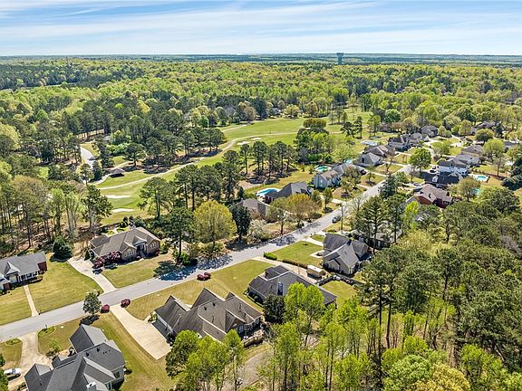 3rd image of 3208 Tifton Ln