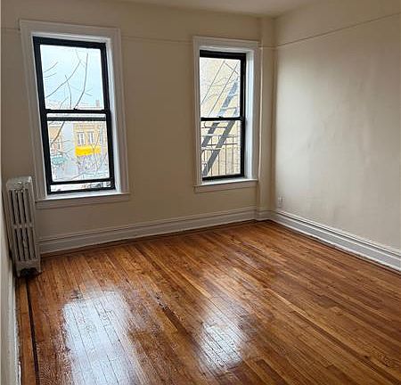 3rd image of 1409 W 4th St #A3