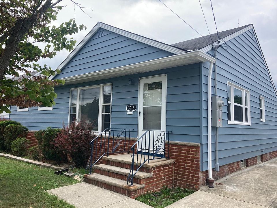 1st image of 3015 Winthrop Dr