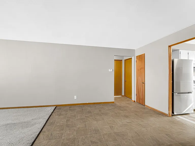 1317 Calumet Ave — Photo 3