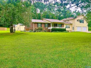 1320 Little Cove Rd, Boaz, AL 35956