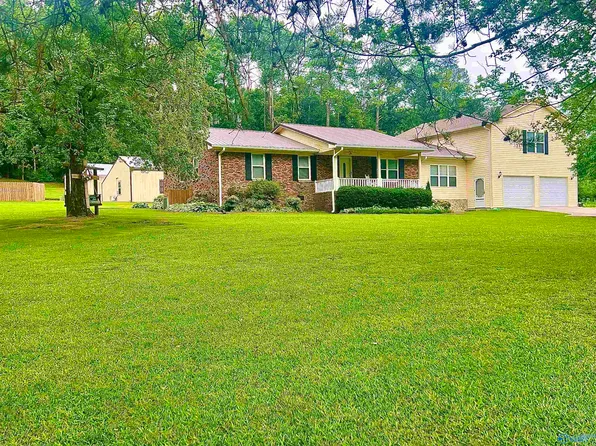1320 Little Cove Rd, Boaz, AL 35956