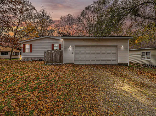 4849 Whitney St, Montague, MI 49437