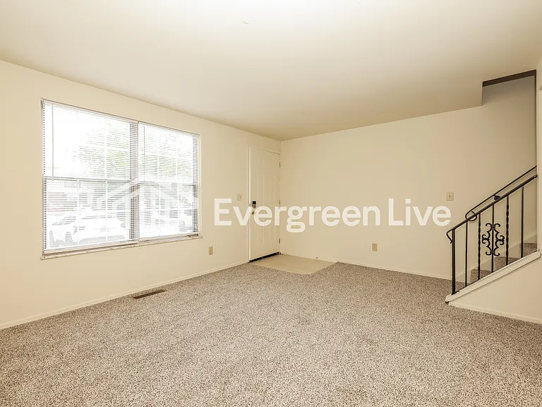 7975 Mount Hood — Photo 5