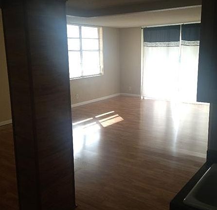 5th image of 16710 NE 9 Av 802 #802