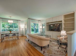 6140 Ravendale Ln, Dallas, TX 75214