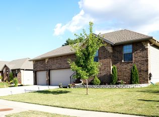 1206 E Highview Dr, Ozark, MO 65721