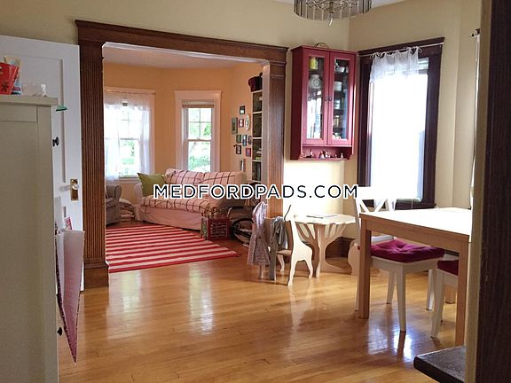 2nd image of 106 W Adams Street # Second Floor