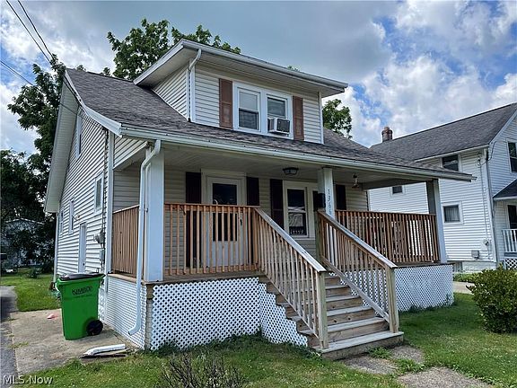 3rd image of 1366 Prospect St