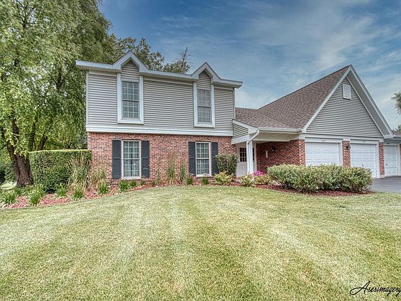 2nd image of 401 N Thornwood Dr #401