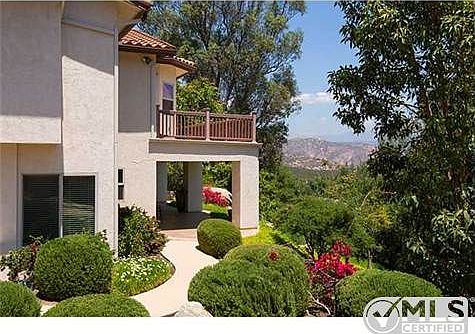 1st image of 210 Sierra Vista Dr