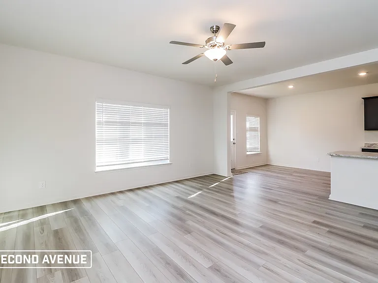 335 Condie Russell Ave — Photo 5