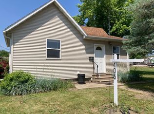 406 S 6th St #1, Fairfield, IA 52556