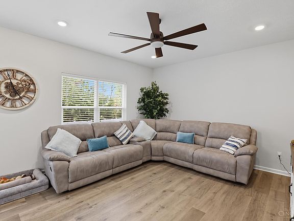5th image of 57 Marigold Ln