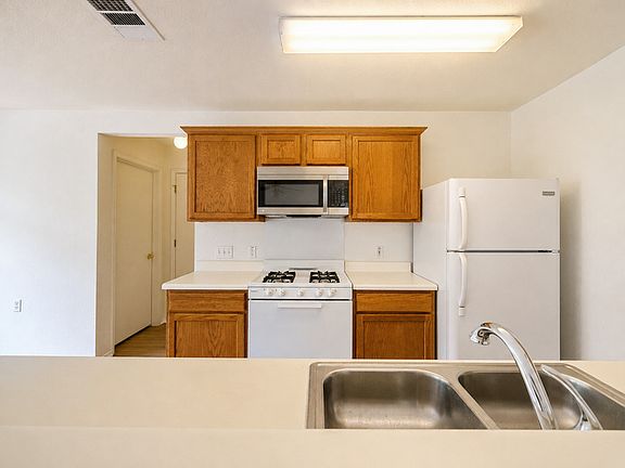 5th image of 5509 Bentsen Ln
