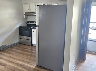 142 Bradford Ave #B, East Haven, CT 06512