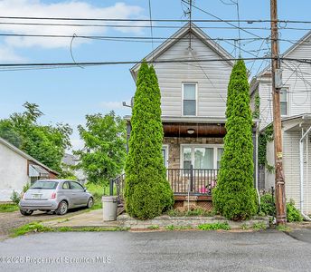 1024 Farber Ct, Scranton, PA, 18510