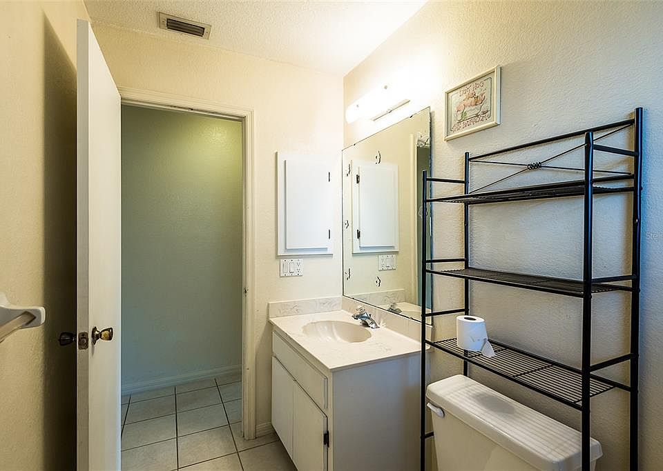 1st image of 504 Vannell St #504