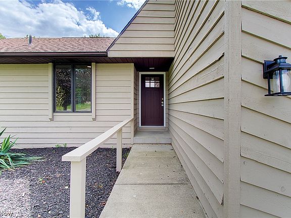 4th image of 2404 Wittenburg St