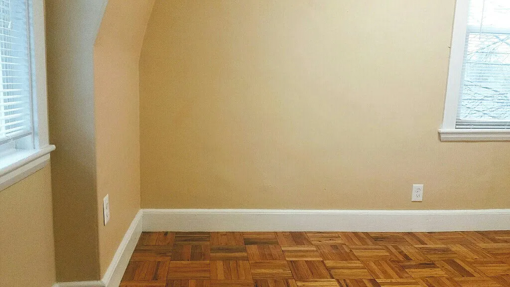 4 bed, 1250 sqft, $835 — Photo 1