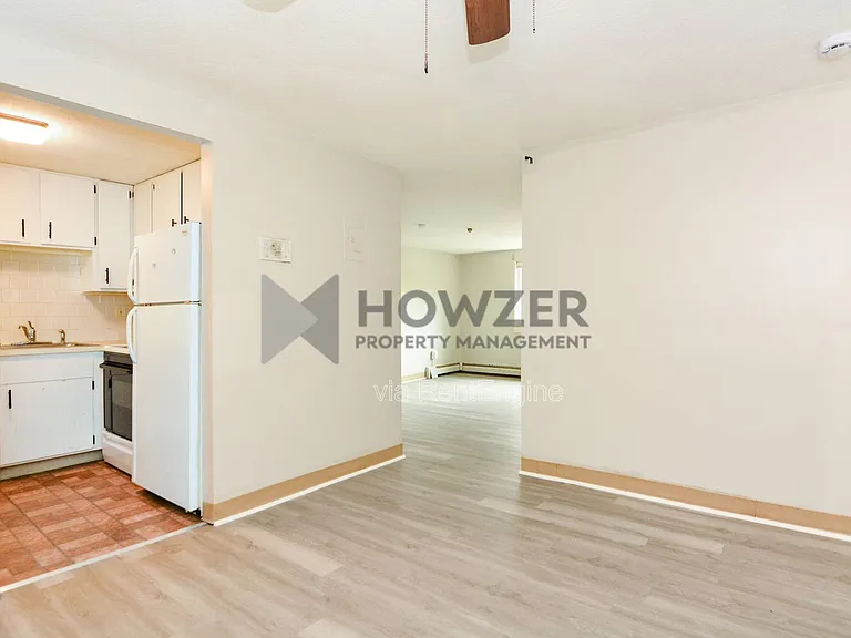 215 Winter St #4J — Photo 5