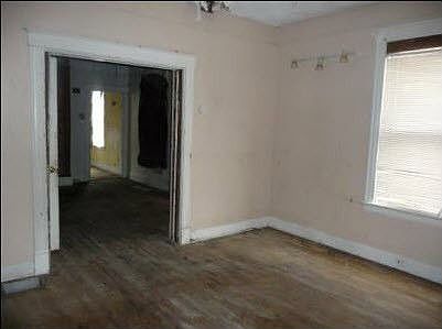 2nd image of 4718 Hamilton Ave