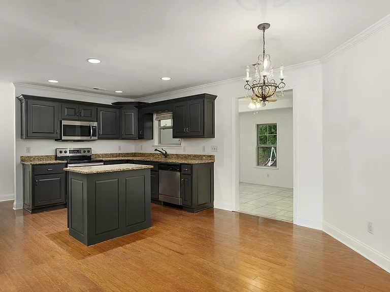 3384 Willow Lake Cir — Photo 2