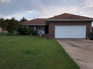 1612 Park Ln, Okmulgee, OK 74447