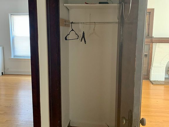5th image of 1310 W Thorndale Ave APT 1