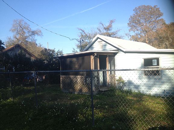 5th image of 105 Dudley St