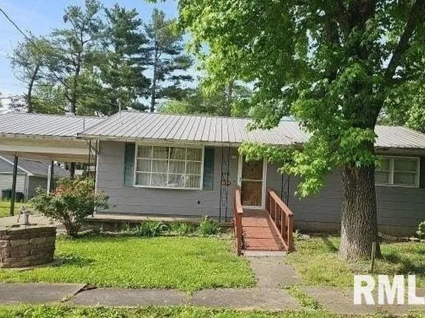 211 E Lincoln St, Galatia, IL 62935