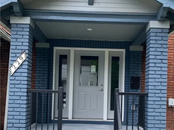 229 E 20th Ave, Homestead, PA 15120