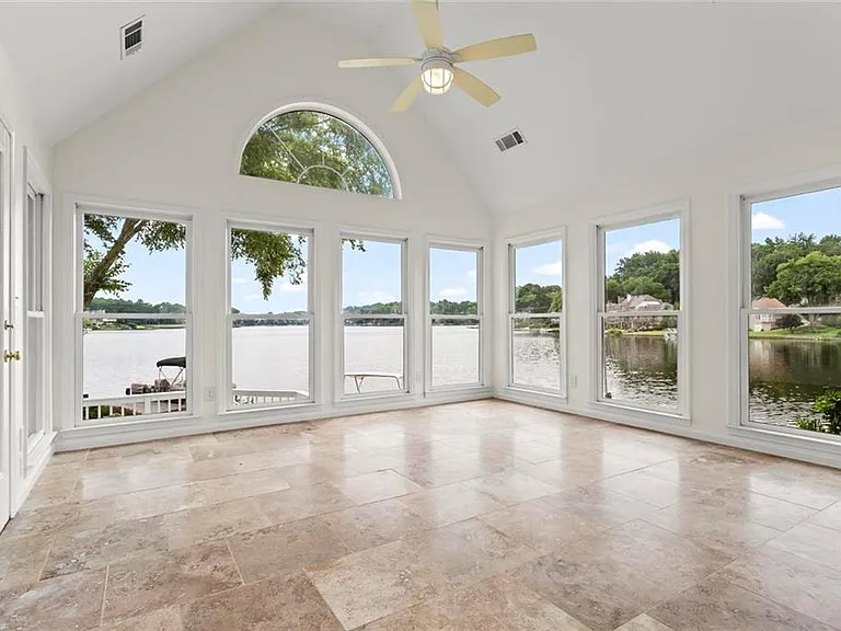 1695 Spinnaker Dr — Photo 13